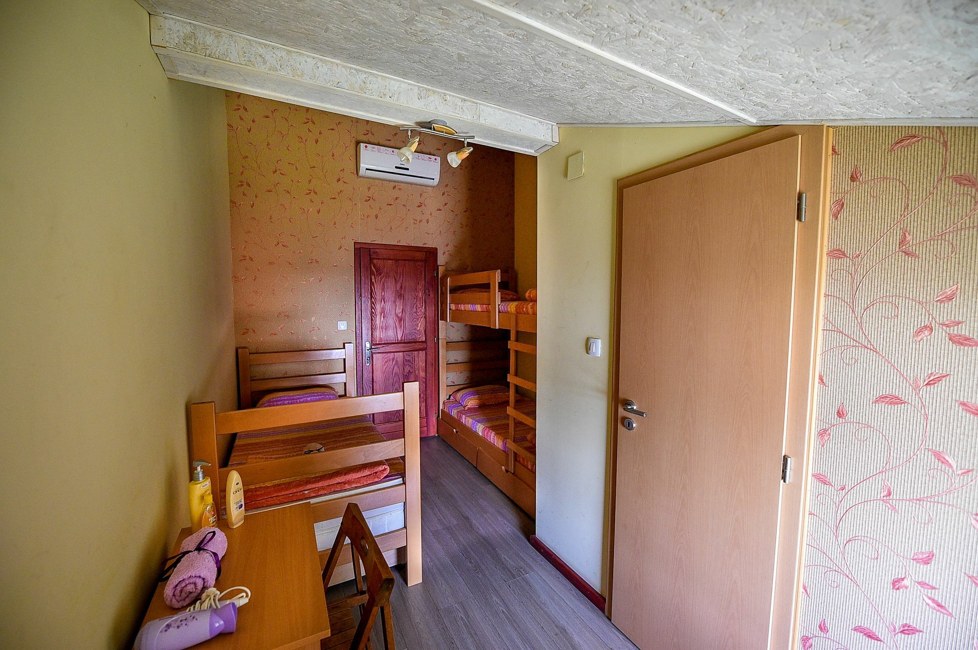 San Art Floating Hostel & Apartments Belgrad Dış mekan fotoğraf